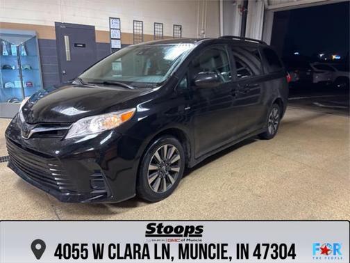 2018 Toyota Sienna LE