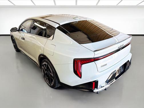 Morning Haze 2025 Kia K4 GT-Line