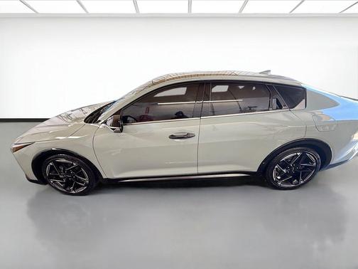 Morning Haze 2025 Kia K4 GT-Line