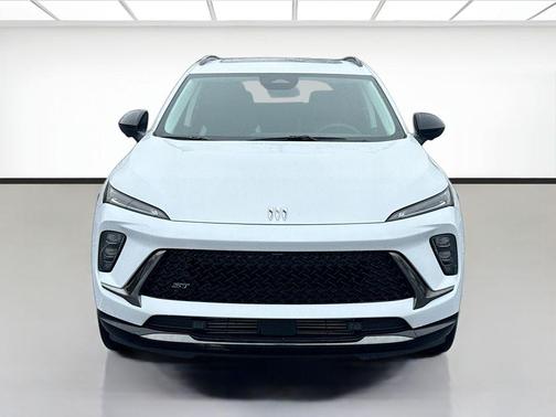 Iridescent White Tricoat 2026 Buick Envision Sport Touring