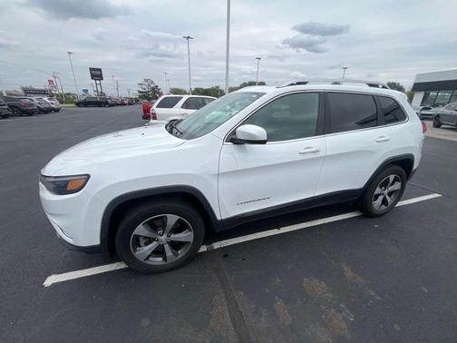 Bright White Clearcoat 2019 Jeep Cherokee Limited