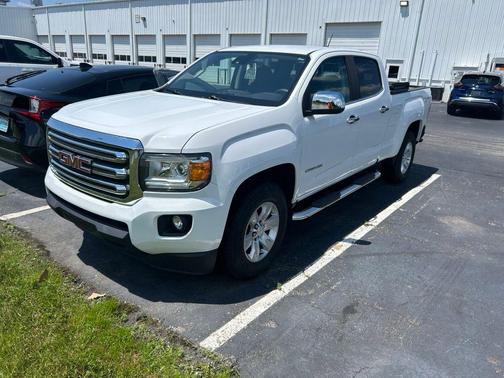 Summit White 2017 GMC Canyon SLE