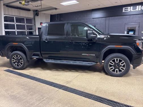 2022 GMC Sierra 2500 AT4