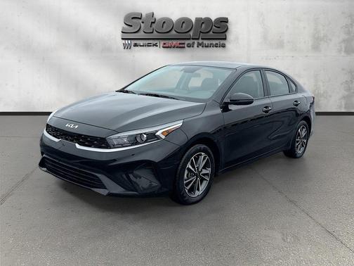 Aurora Black 2023 Kia Forte LXS