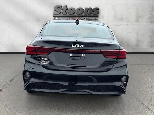 Aurora Black 2023 Kia Forte LXS