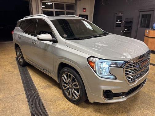 Quicksilver Metallic 2022 GMC Terrain Denali