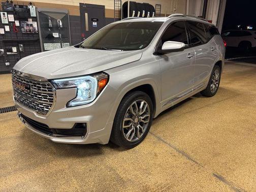 Quicksilver Metallic 2022 GMC Terrain Denali
