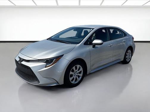 Classic Silver Metallic 2021 Toyota Corolla LE