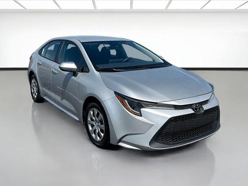 Classic Silver Metallic 2021 Toyota Corolla LE