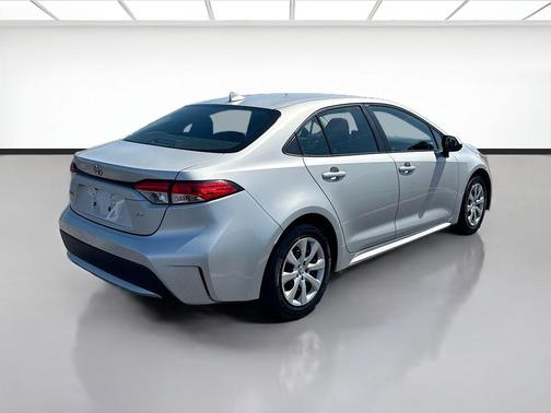 Classic Silver Metallic 2021 Toyota Corolla LE