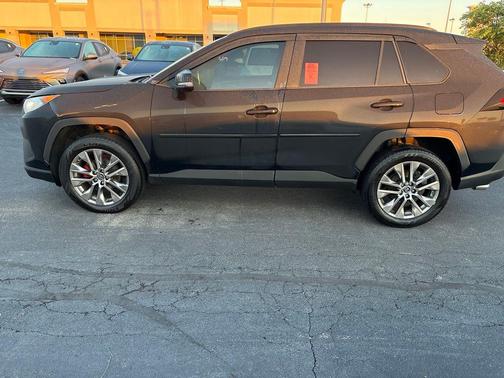 Midnight Black Metallic 2019 Toyota RAV4 XLE Premium