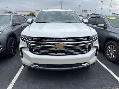 Iridescent Pearl Tricoat 2024 Chevrolet Tahoe Premier