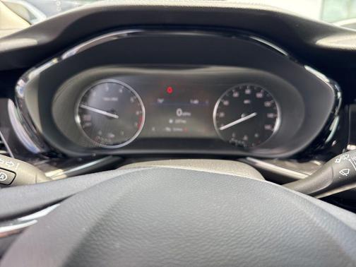 Summit White 2022 Buick Envision FWD Preferred