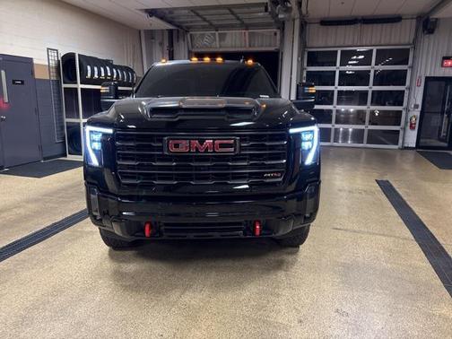2024 GMC Sierra 2500 AT4