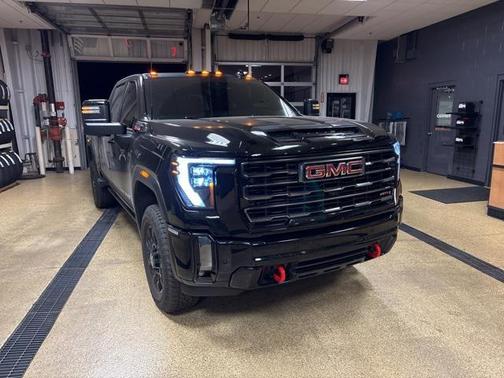 2024 GMC Sierra 2500 AT4