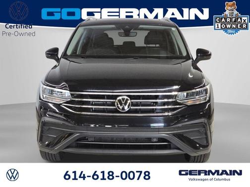 Deep Black Pearl Effect 2023 Volkswagen Tiguan 2.0T SE