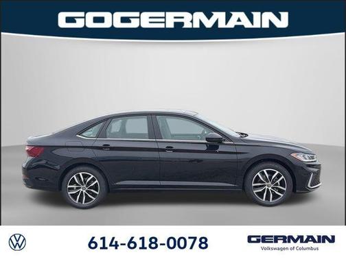 Deep Black Pearl Effect 2026 Volkswagen Jetta 1.5T SE