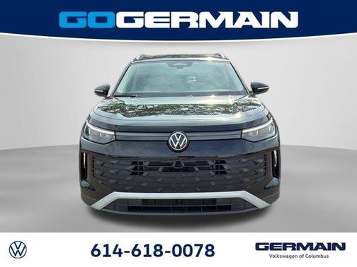 Deep Black Pearl 2026 Volkswagen Tiguan 2.0T SE