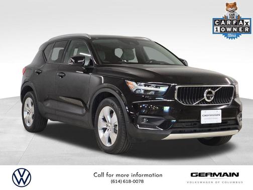2021 Volvo XC40 T5 Momentum