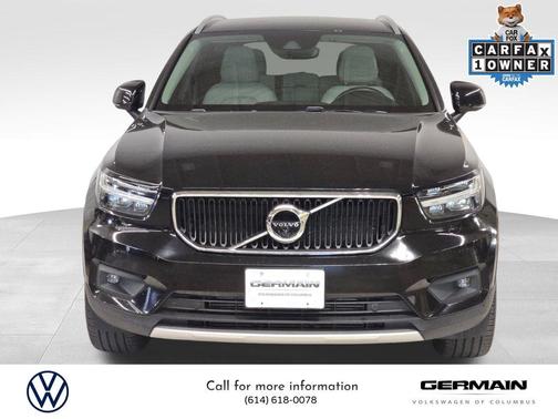 2021 Volvo XC40 T5 Momentum