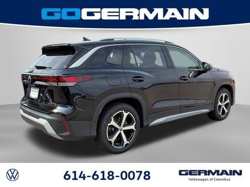 Deep Black Pearl 2026 Volkswagen Tiguan 2.0T SE