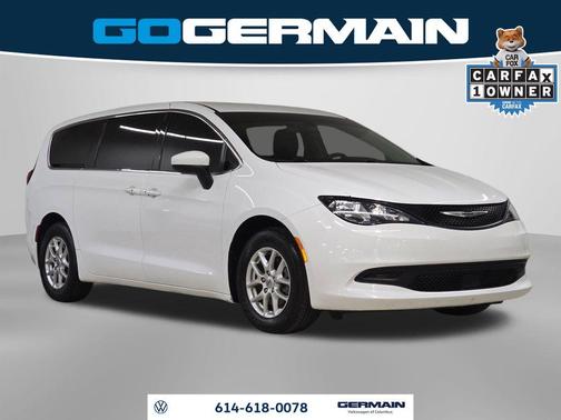 2022 Chrysler Voyager LX