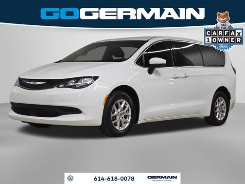 2022 Chrysler Voyager LX