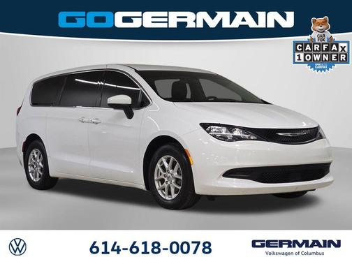 2022 Chrysler Voyager LX