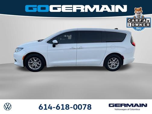 2022 Chrysler Voyager LX