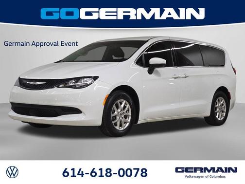 2022 Chrysler Voyager LX