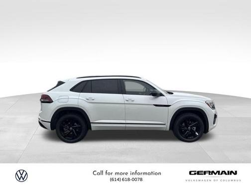 2026 Volkswagen Atlas Cross Sport 2.0T SEL R-Line Black