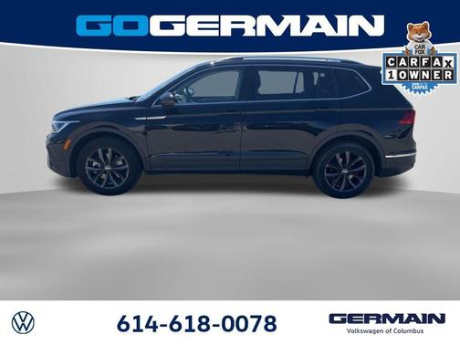Deep Black Pearl Effect 2023 Volkswagen Tiguan 2.0T SE
