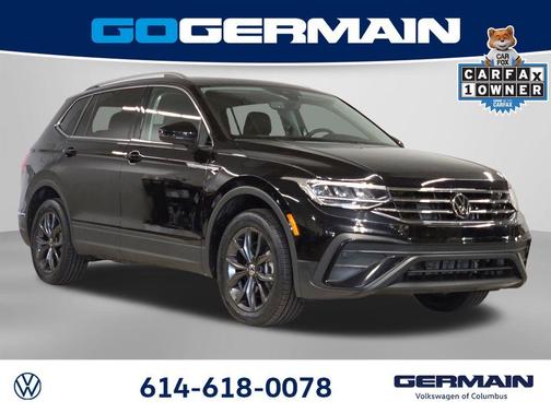 Deep Black Pearl Effect 2023 Volkswagen Tiguan 2.0T SE
