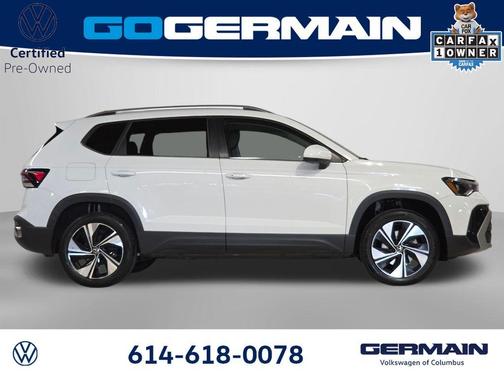 Pure White 2025 Volkswagen Taos 1.5T SE