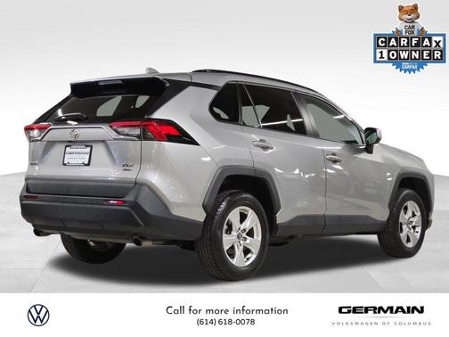 2020 Toyota RAV4 XLE