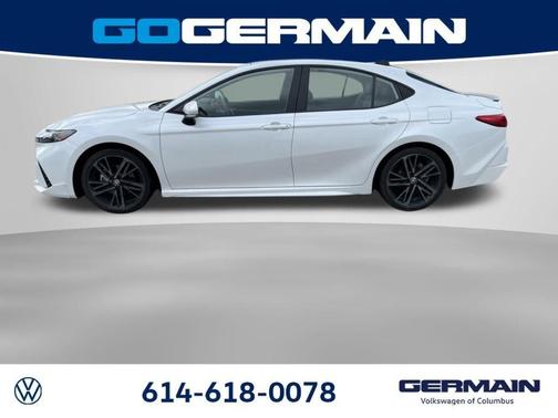 Pearl 2025 Toyota Camry XSE