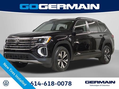 Deep Black Pearl Effect 2024 Volkswagen Atlas 2.0T SE