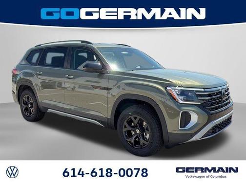 Avocado Green Pearl 2026 Volkswagen Atlas 2.0T Peak Edition
