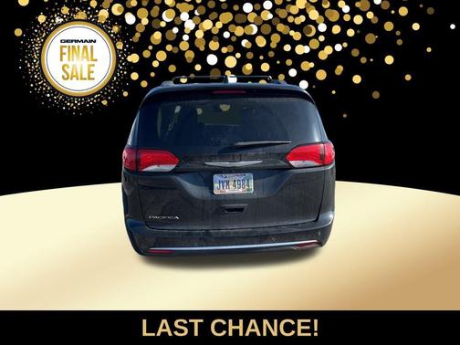 2017 Chrysler Pacifica Touring-L Plus