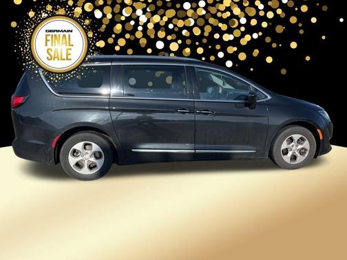 2017 Chrysler Pacifica Touring-L Plus