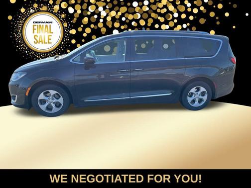 2017 Chrysler Pacifica Touring-L Plus