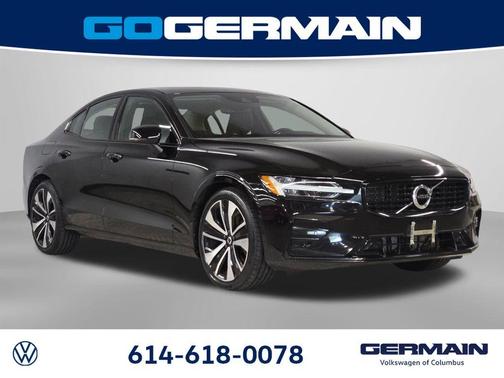 Blackstone 2022 Volvo S60 B5 Momentum