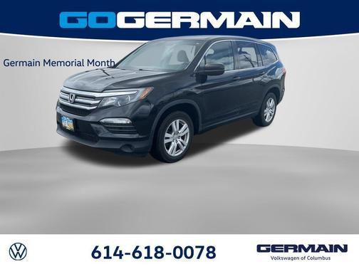 Crystal Black Pearl 2017 Honda Pilot LX