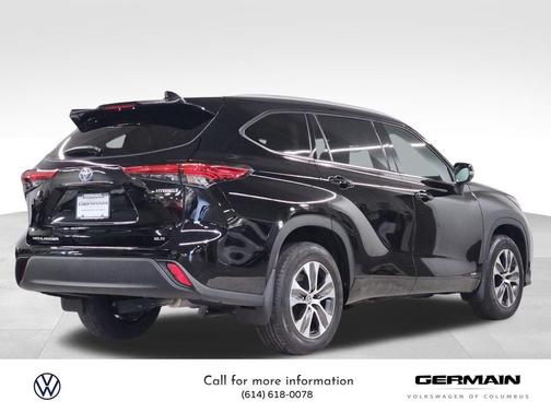 2022 Toyota Highlander Hybrid XLE
