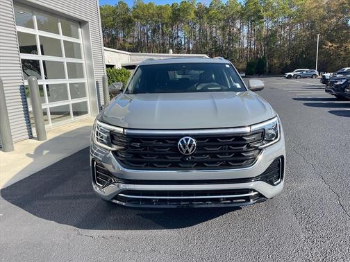 2024 Volkswagen Atlas Cross Sport 2.0T SEL Premium R-Line
