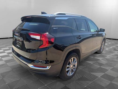 Black 2024 GMC Terrain SLT
