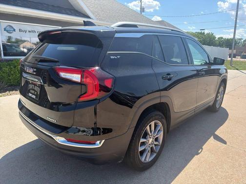 Black 2024 GMC Terrain SLT