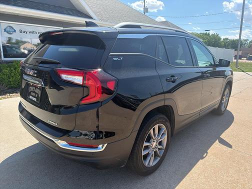 Black 2024 GMC Terrain SLT