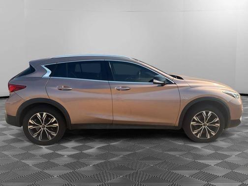 Liquid Copper 2018 INFINITI QX30 Premium