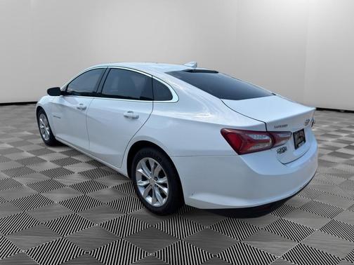 White 2022 Chevrolet Malibu LT